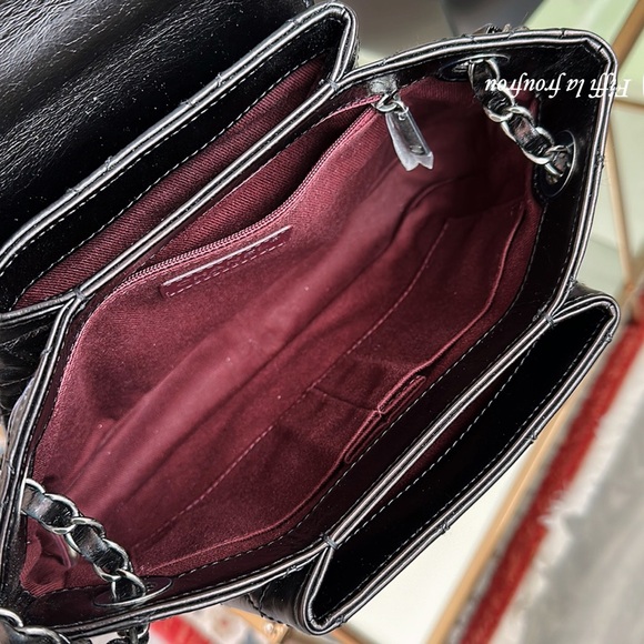 Authentic Chanel bag - Picture 14 of 16